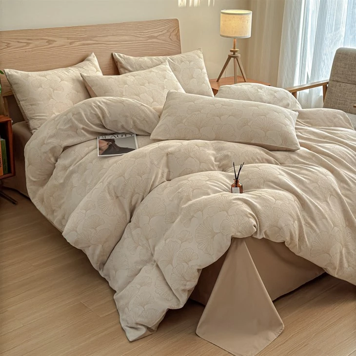 Yellow-dyed Jacquard Four-piece Bedding Set price Yellow-dyed Jacquard Four-piece Bedding Set price